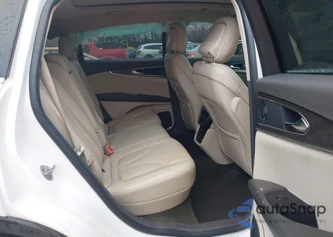 2020 Lincoln Nautilus Reserve z USA, uszkodzony, nr VIN 2LMPJ8K95LBL27468